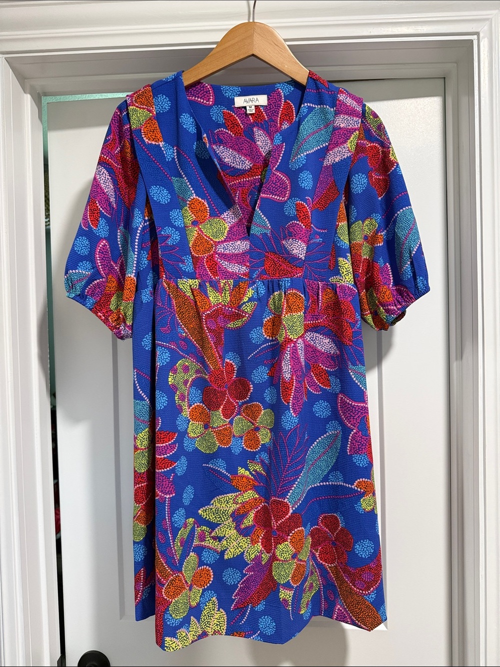 Avara Women’s Colorful Floral Blue Mini Dress Size Medium